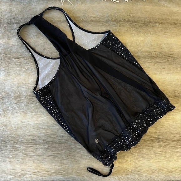 LULULEMON Drop It Like It's Hot Tank Butterfly Texture Black White Mesh Size 4 - Picture 7 of 13